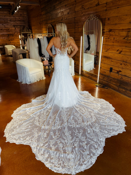 Cuero Wedding Dress