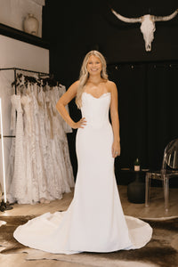 Aradia Wedding Dress