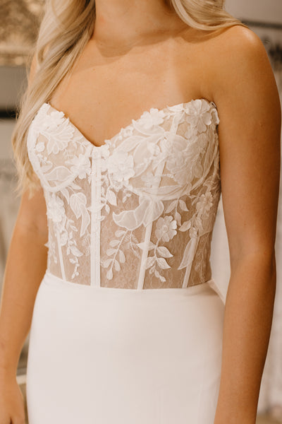 Aradia Wedding Dress