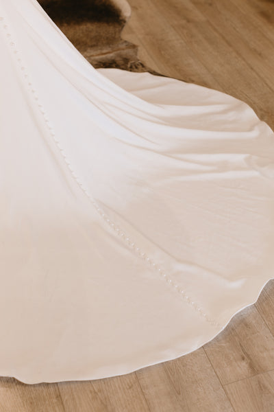 Aradia Wedding Dress