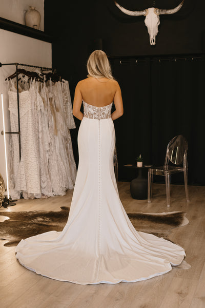 Aradia Wedding Dress