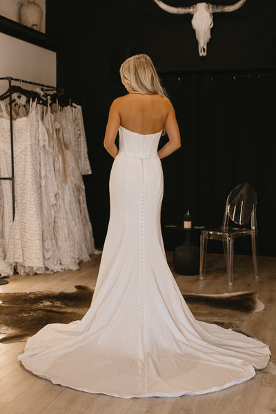 Aradia Wedding Dress