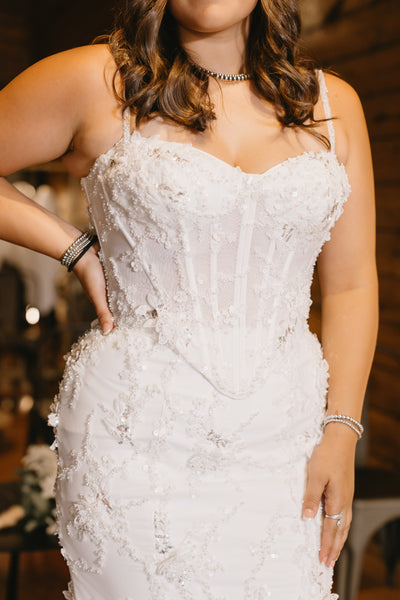 Della Wedding Dress