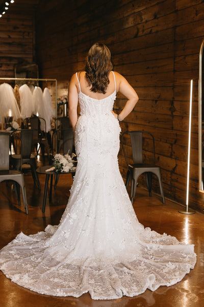 Della Wedding Dress