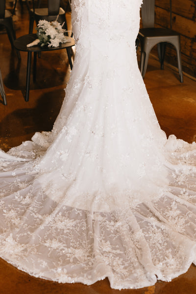 Della Wedding Dress