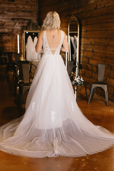 Dezzie Wedding Dress