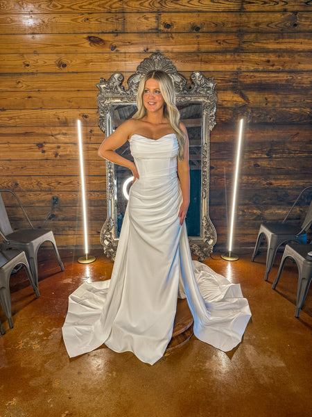 Kalyssa Wedding Dress