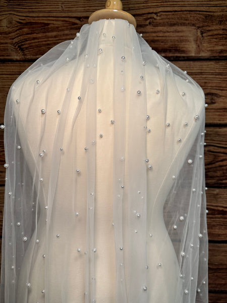 Pearl Fingertip Veil
