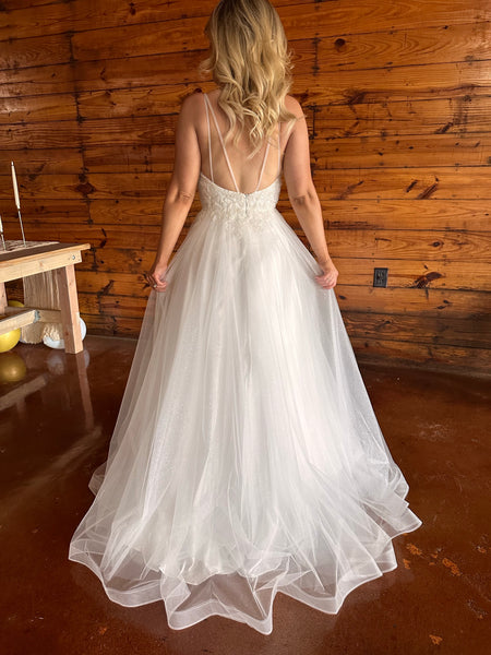 Ready to Ship - Amelia Wedding Dress